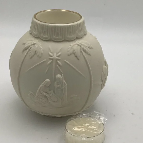 New Lenox Ornamental Glow Nativity Votive - Picture 8 of 16